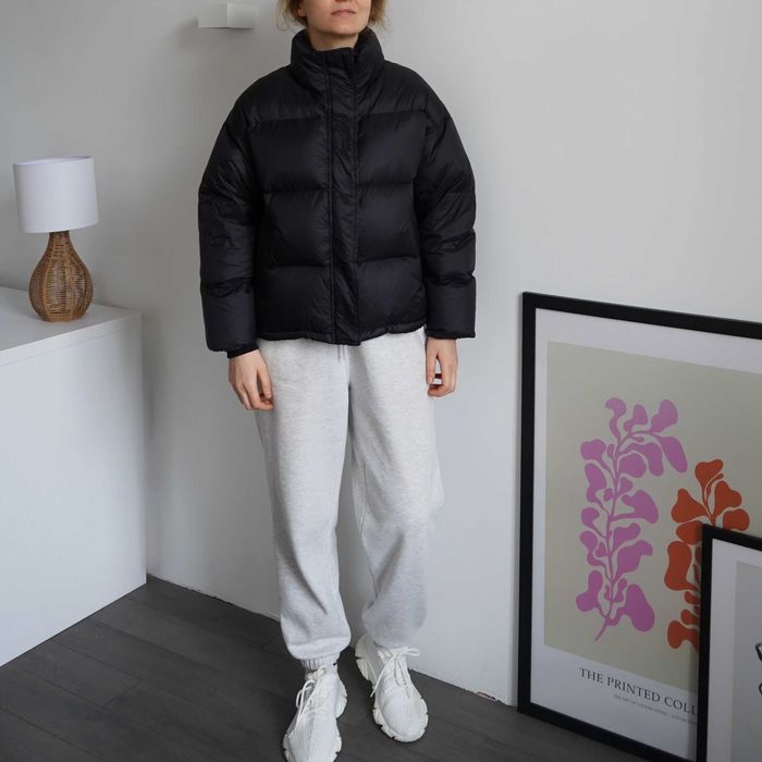 Об’ємний стьобаний пуховик у ніжних пастельних відтінках