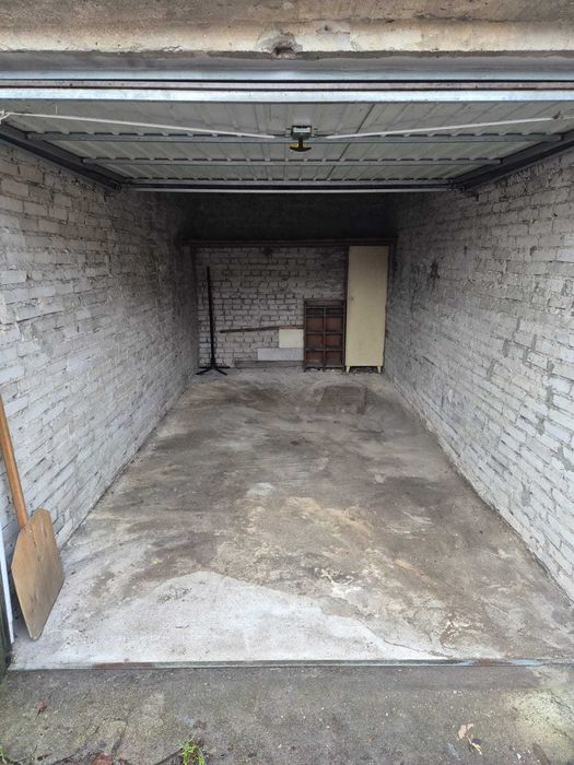 Garaż murowany, Bałuty Doły, ul. Staszica 24