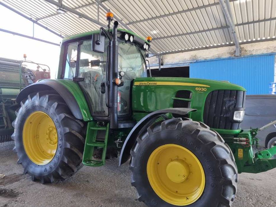 Vende-se Trator John Deere 6930 Premium