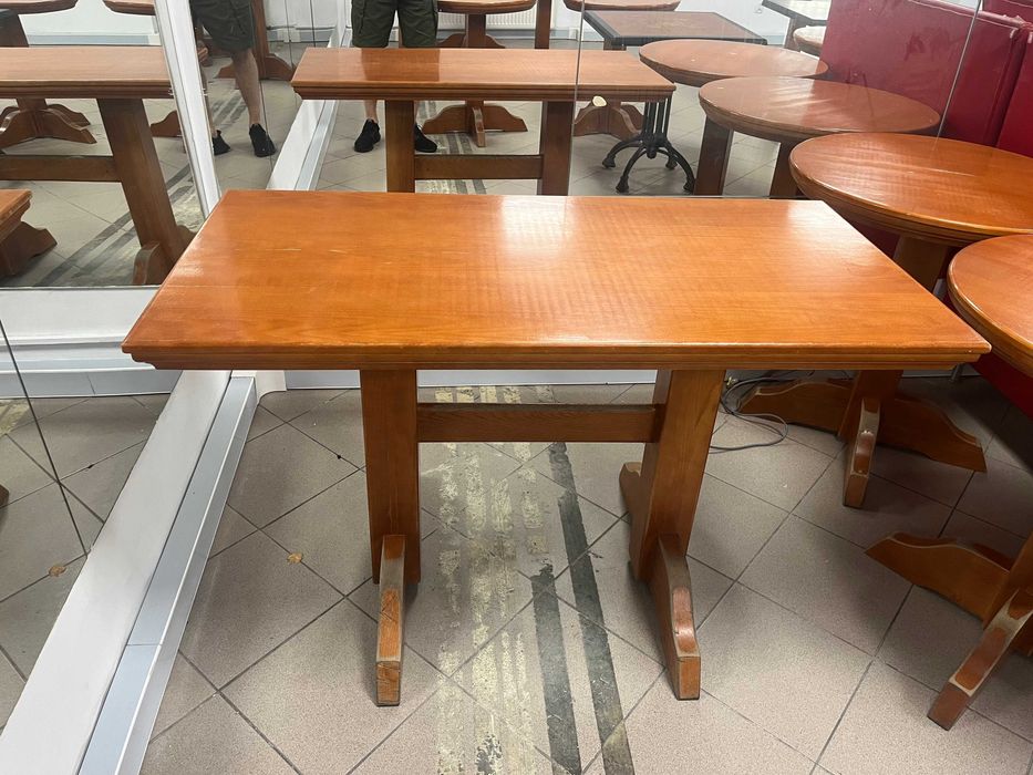 Sprzedam krzesła , fotele , stoły , sofy