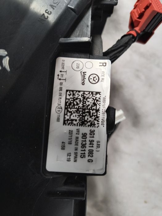 Lampa prawa Full LED VW Passat B8 Europa reflektor przedni