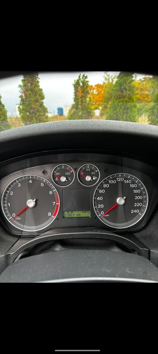 Auto-samochód Ford Focus MK2 2005