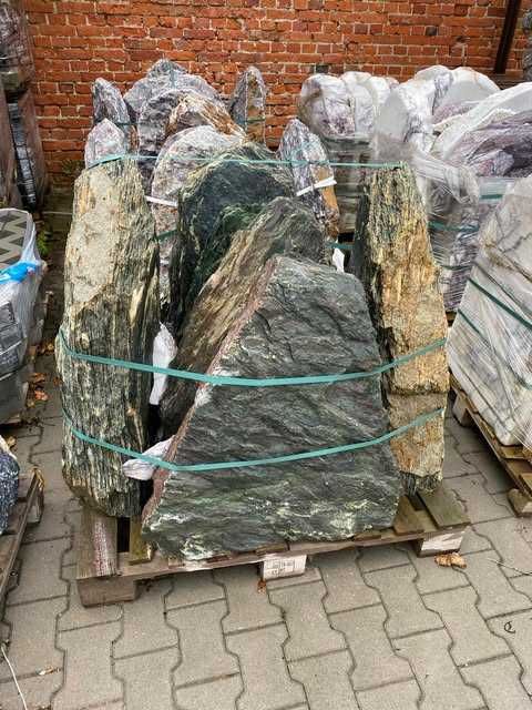 nagrobki skalne pomniki marmurowe