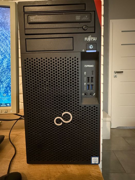 ZESTAW Komputer stacjonarny i5 monitor Acer Win 10 16GB RAM 240gb SSD