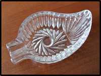 Popielniczka szklana kryształowa - kształt liścia