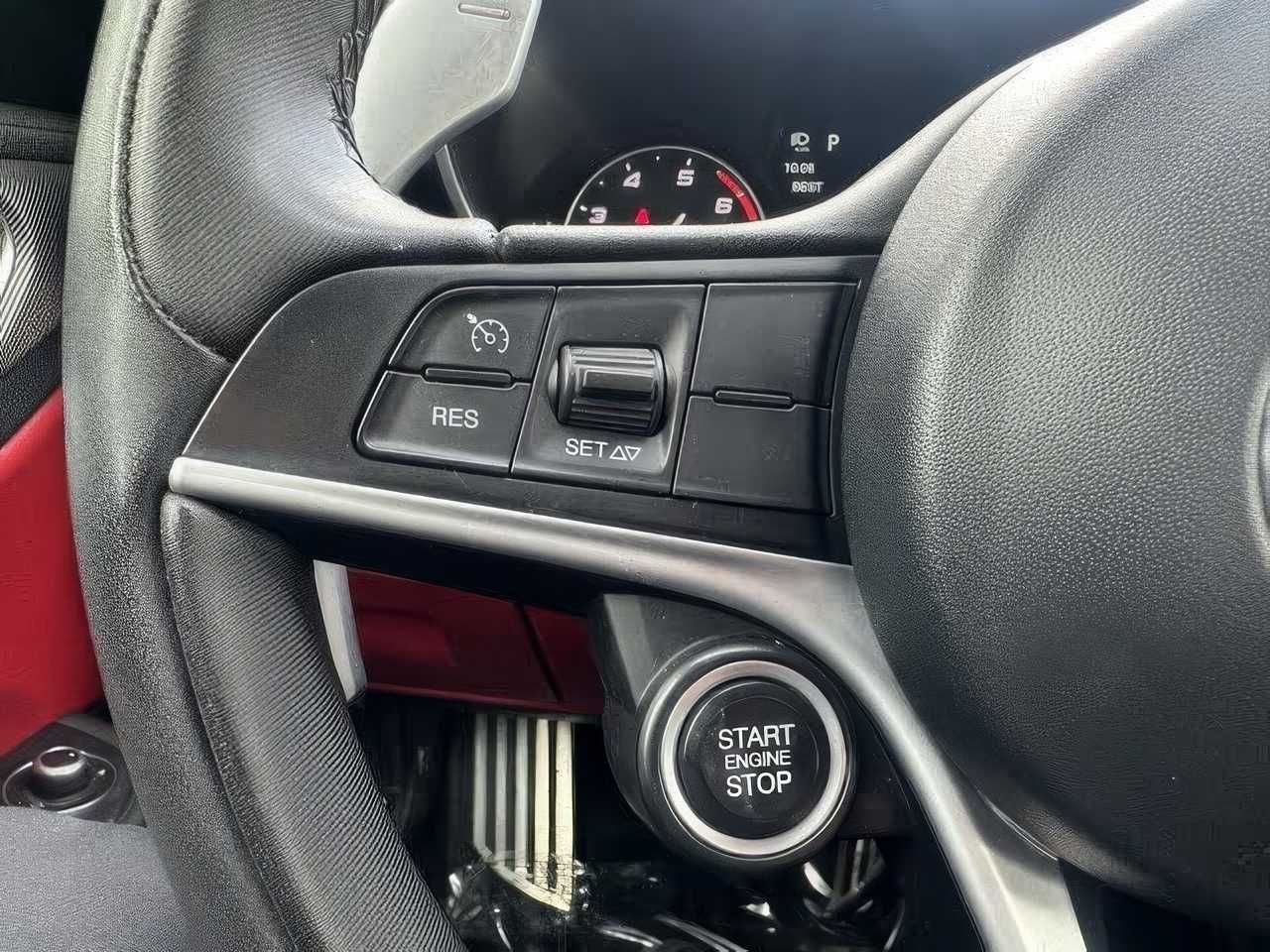 Alfa Romeo	GIULIA		 	2017