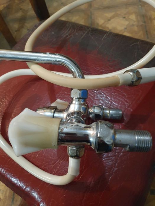 Змішувач настінний з душом (латуний) в-во Суми (Україна)