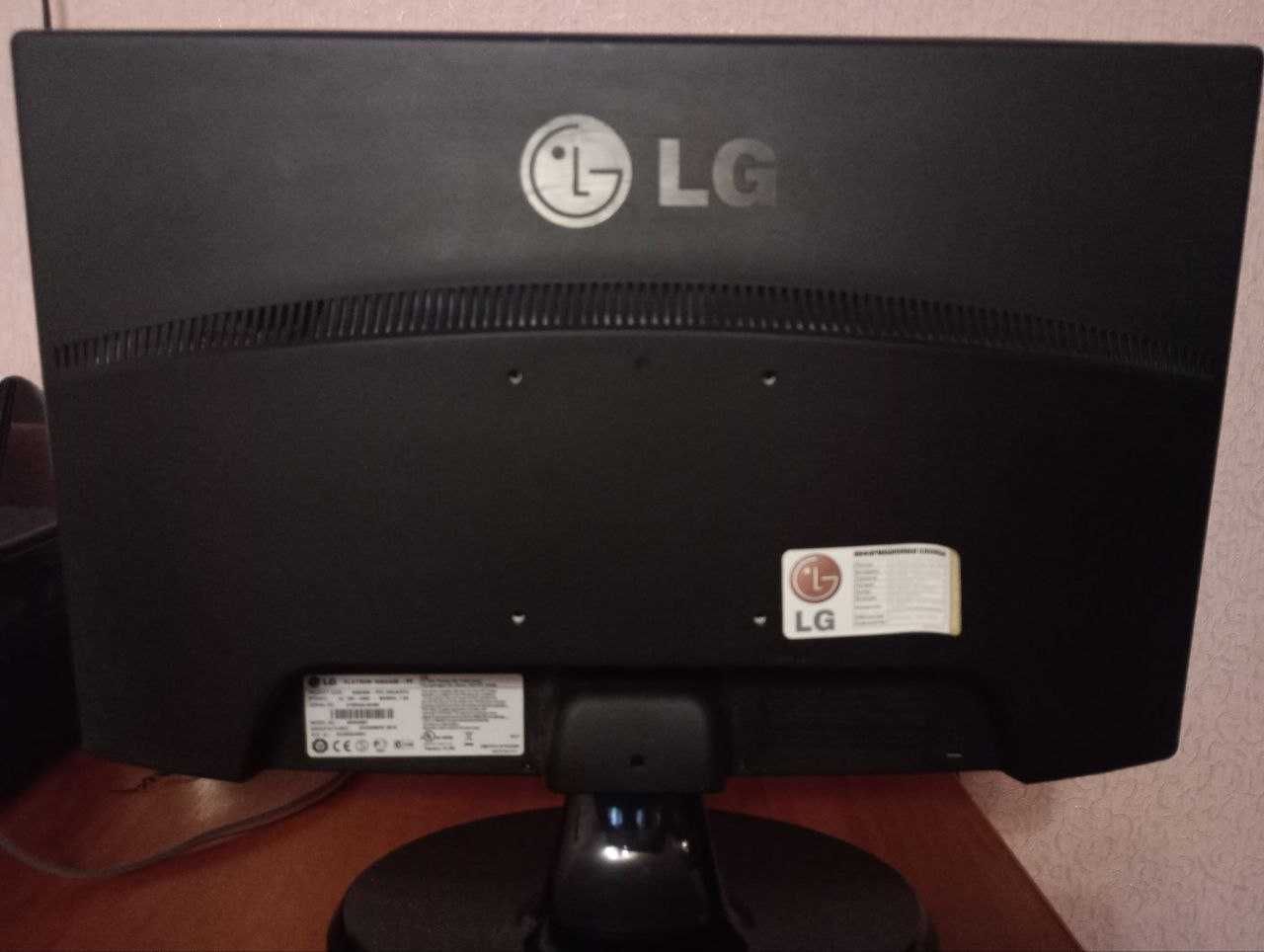 Монитор LG Flatron W2343S