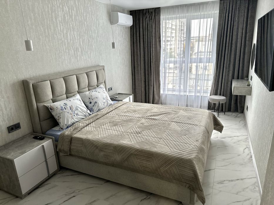 Нова 1к квартира з сучасним ремонтом