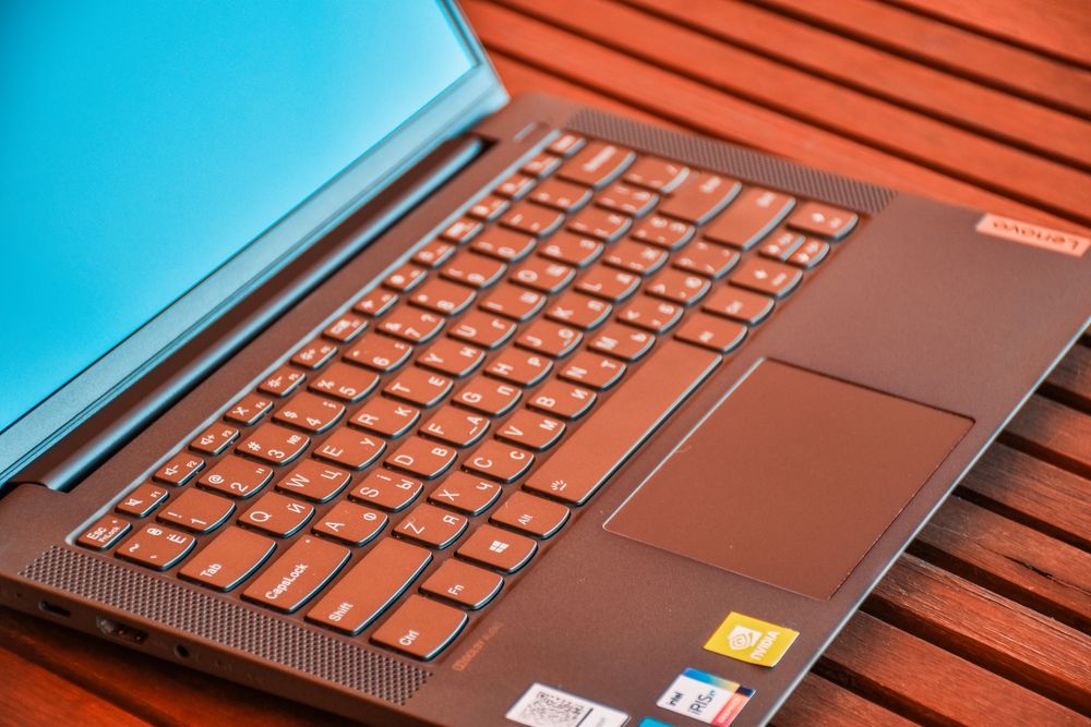 Ноутбук Lenovo IdeaPad 5-14ITL05 / 1TB SSD / Intel Core I7 / 16GB DDR4