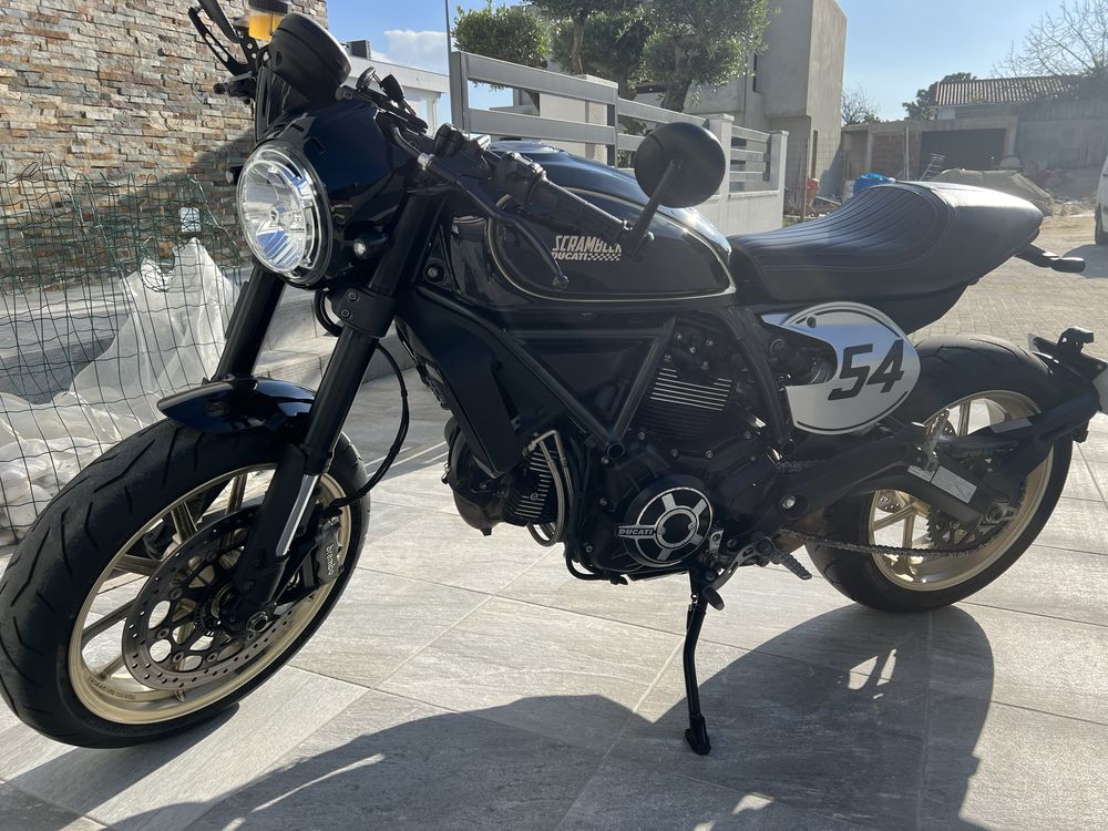 Ducati Scrambler Cafe Racer
