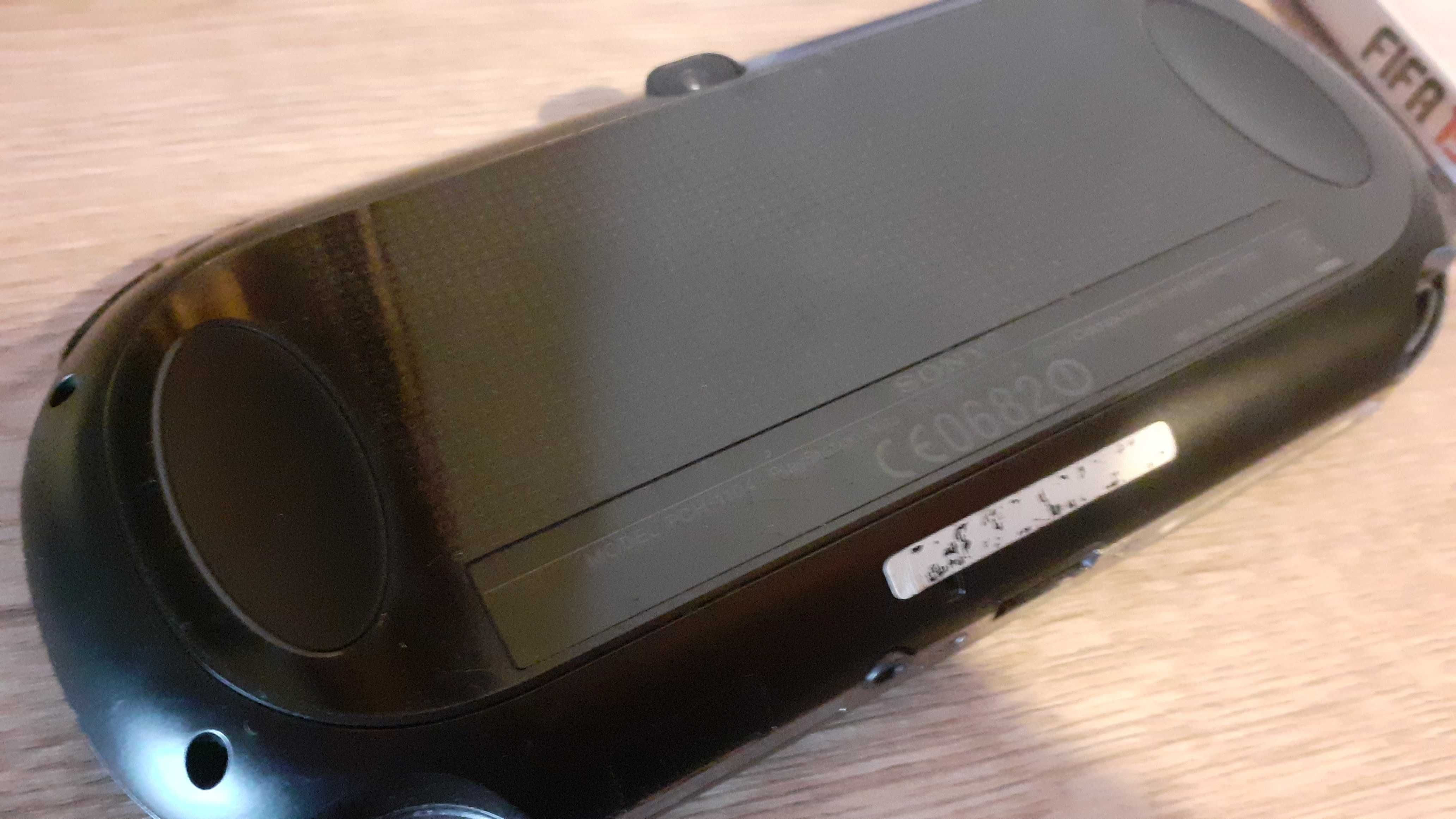 PSP Vita + 3 Jogos/Cartão de memória 8Gb/Transformador