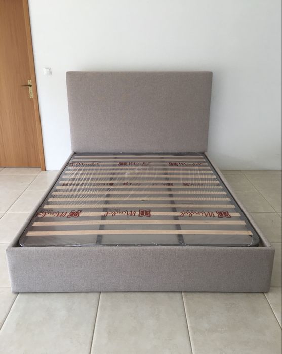 Cama Estofada com Estrado Elevatório e Entrega com Montagem Gratuita
