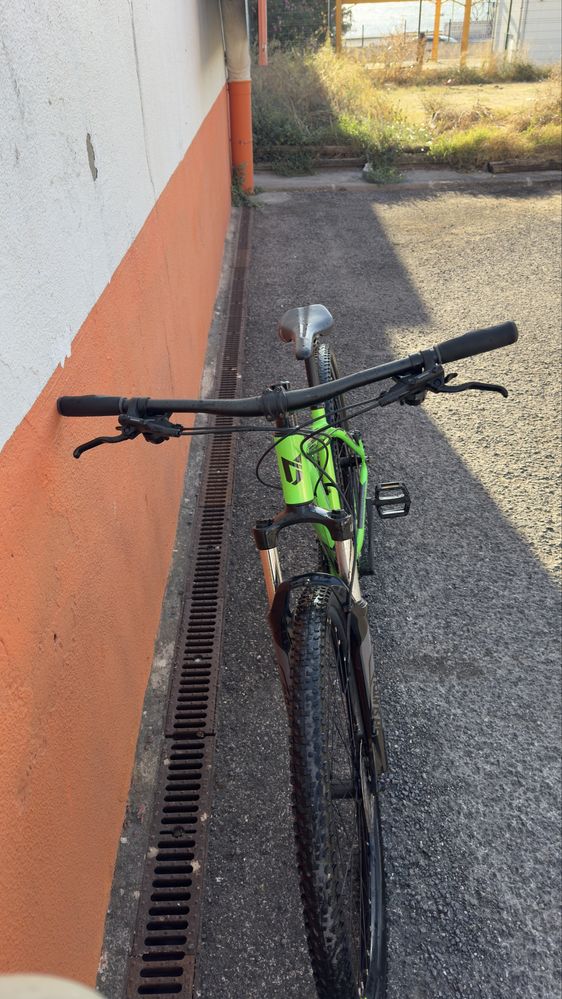 Bicicleta  BTT 29