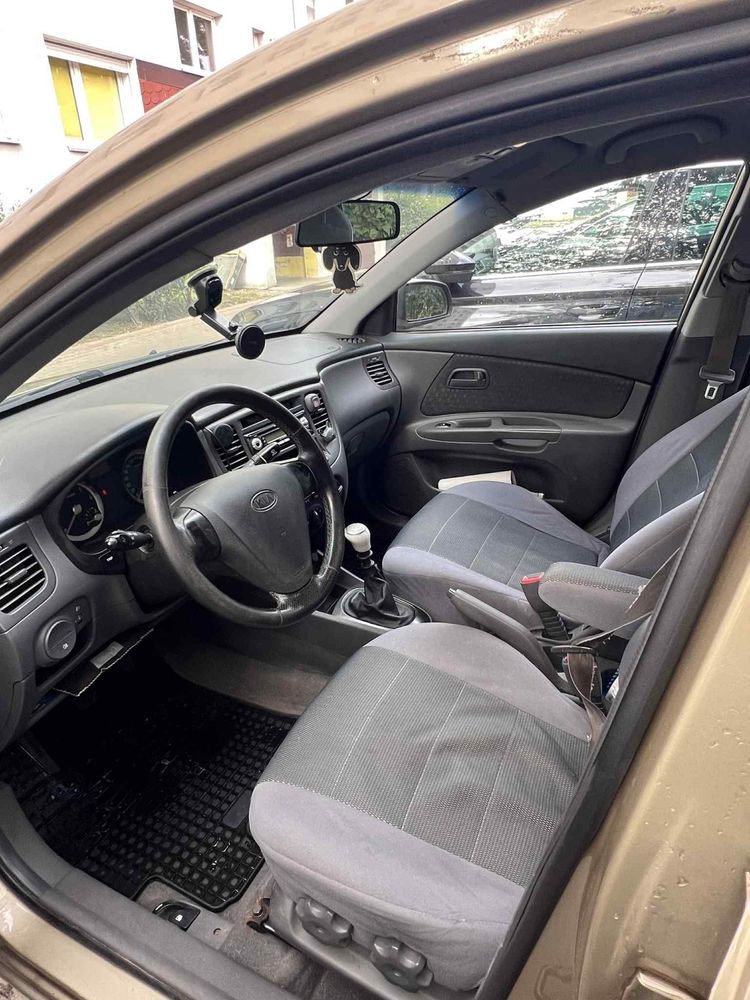 Kia Rio II 1,5 CRDi sedan bardzo dobry stan, tylko 180 tys przebiegu!