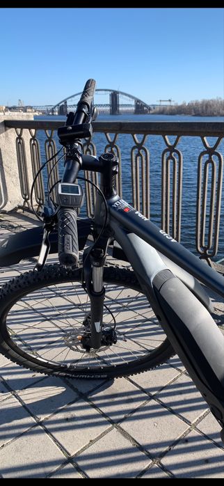 Енергонезалежний будинок з басейном біля Києва, баня, ліс