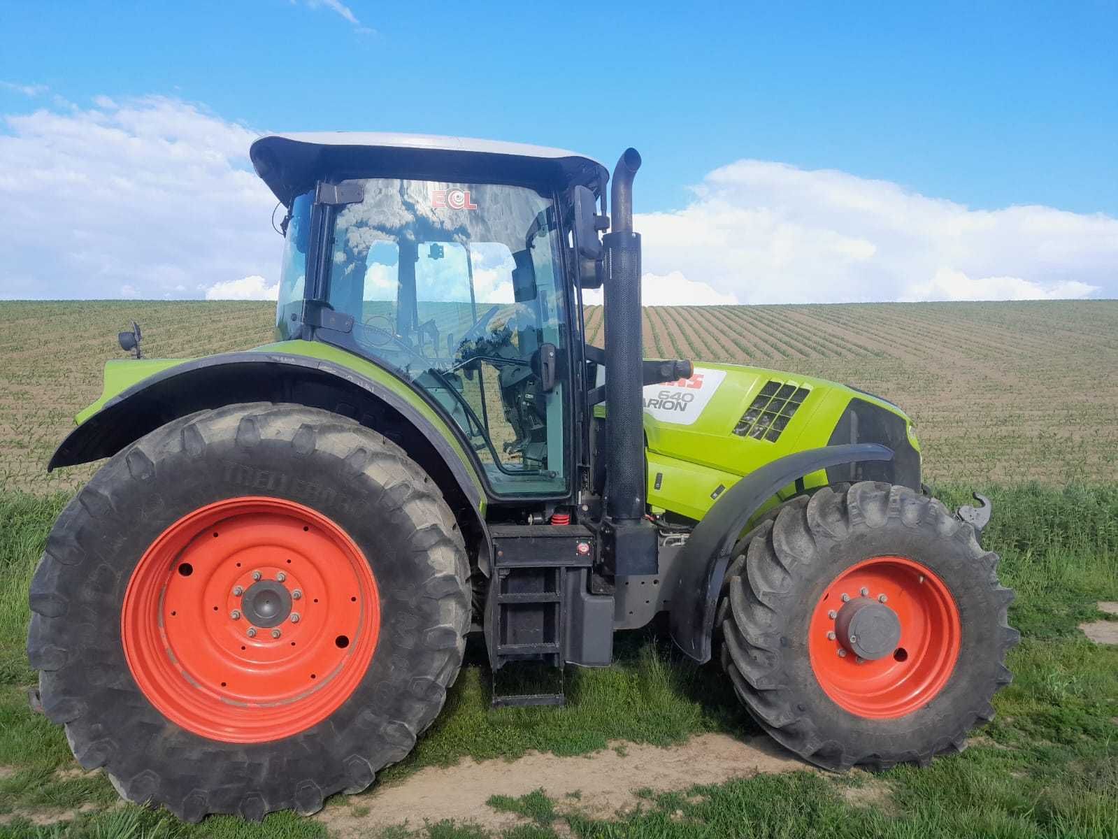 Claas Arion 640 .