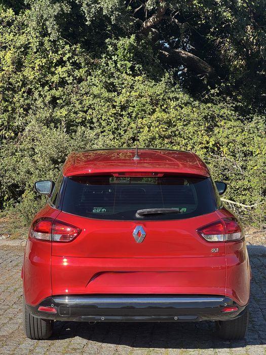 Renault clio sport tourer