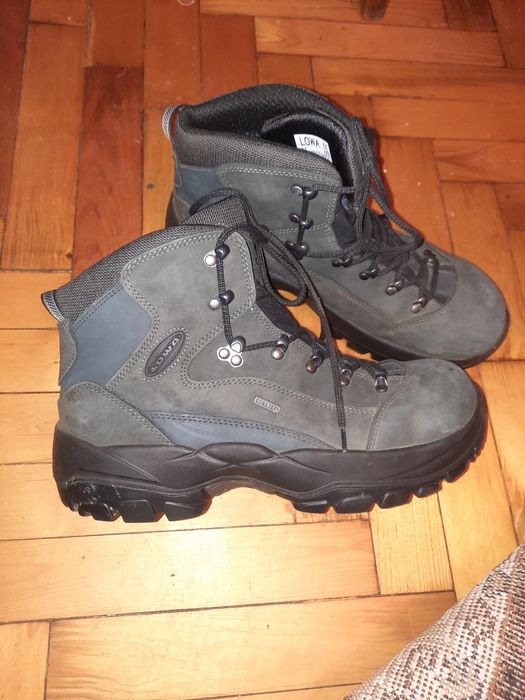 Трекинговые ботинки похідні черевикиLowa берцы
