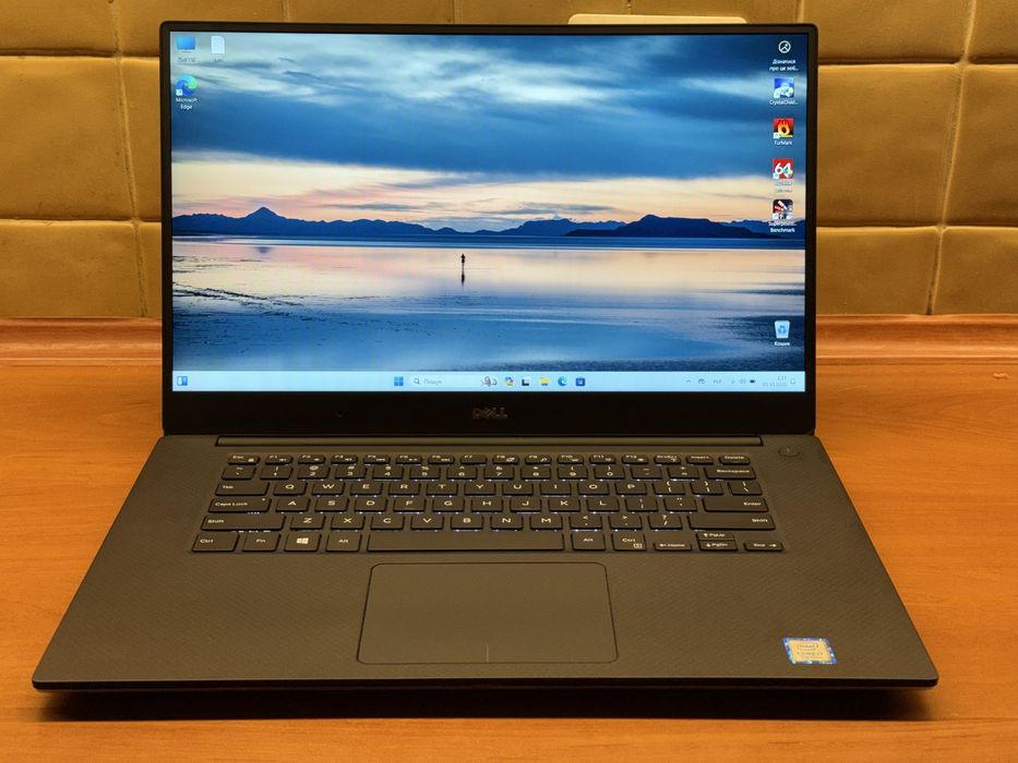 Dell Precision (XPS) 5520 i7-7820hq 16Gb 256Gb FHD IPS NVIDIA 4gb