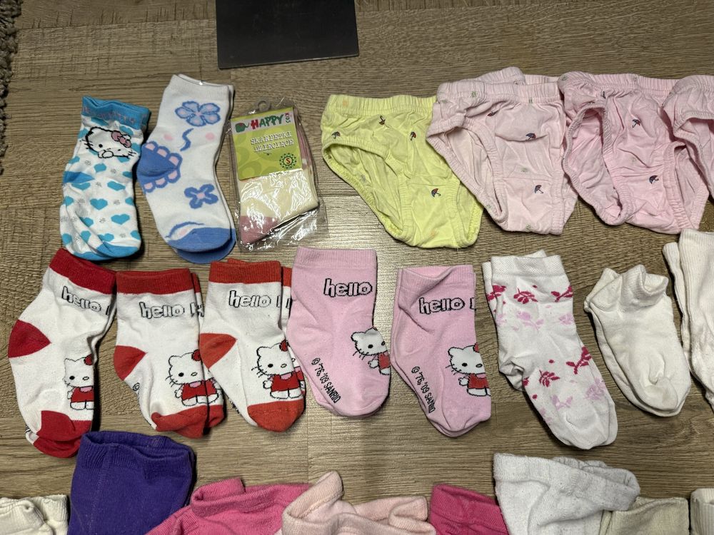 Rajstopy skarpetki majtki dla dziewczynki 1 2 3 lata hello kitty peppa