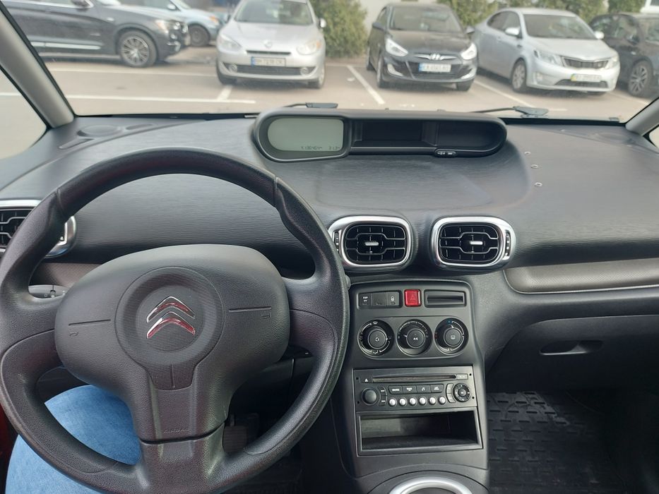 Citroen c3 Picasso бенз 1.4л 2013р