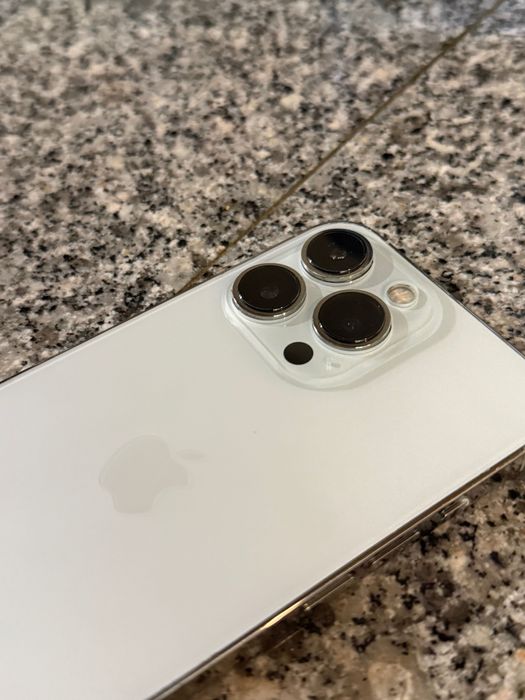 IPhone 13 Pro impecável (valor negociável)