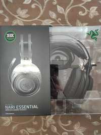 Vendo Headset Razer Nari Essential Wireless como novos.