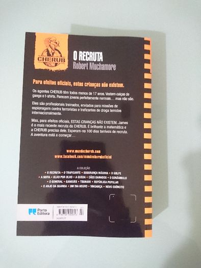 Livro - O Recruta - Robert Muchamore - NOVO