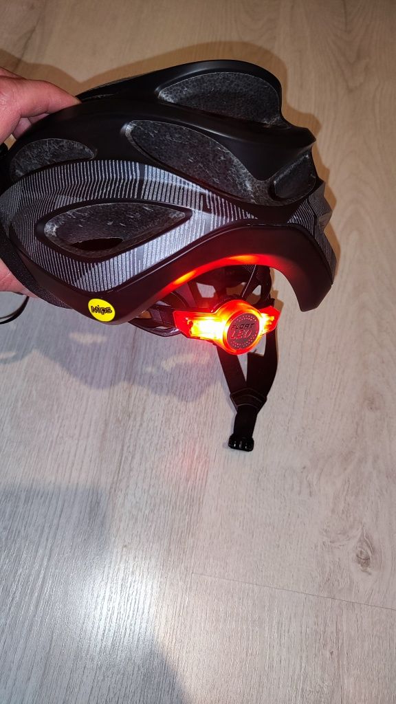 Kask szosowy Bell Formula LED MIPS męski czarny rozmiar  L  58-62 cm