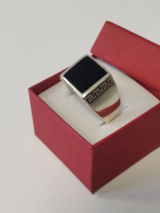 Srebrny sygnet z czarnym oczkiem srebro 925 rozm. 28