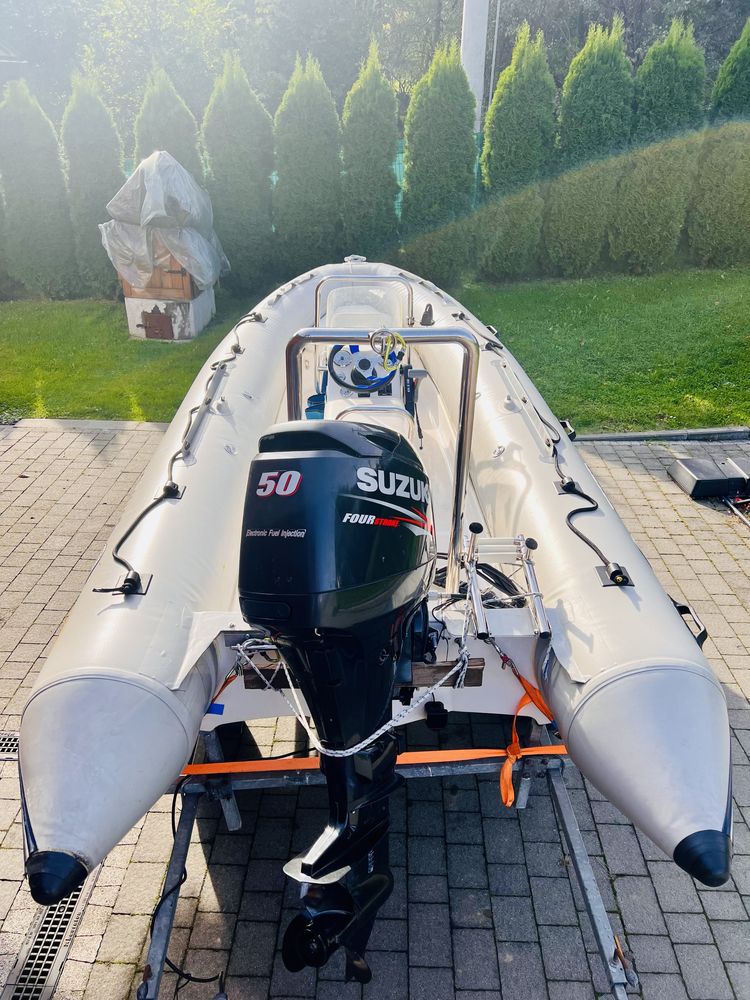 Łódź motorowo-pontonowa RIB 480+silnik Suzuki DF50A+przyczepa+dodatki