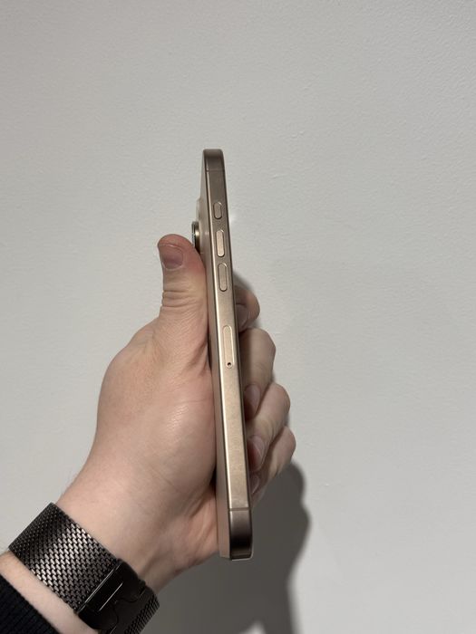 Apple iPhone 16 Pro Max 256Gb. ( Desert Titanium )