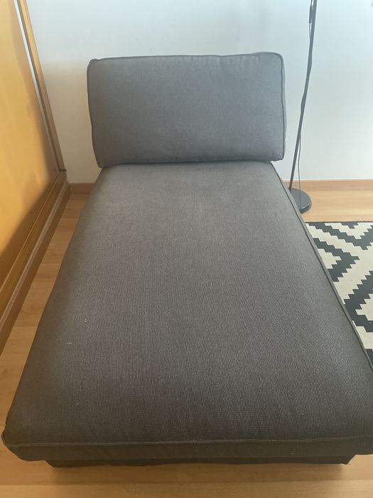 Chaise Longue Ikea Kivik com capa cinza antracite