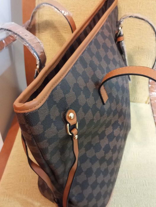 Bolsa de Senhora Castanha