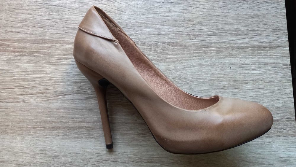 Buty, na 13 cm obcasie z wbudowanym koturnem