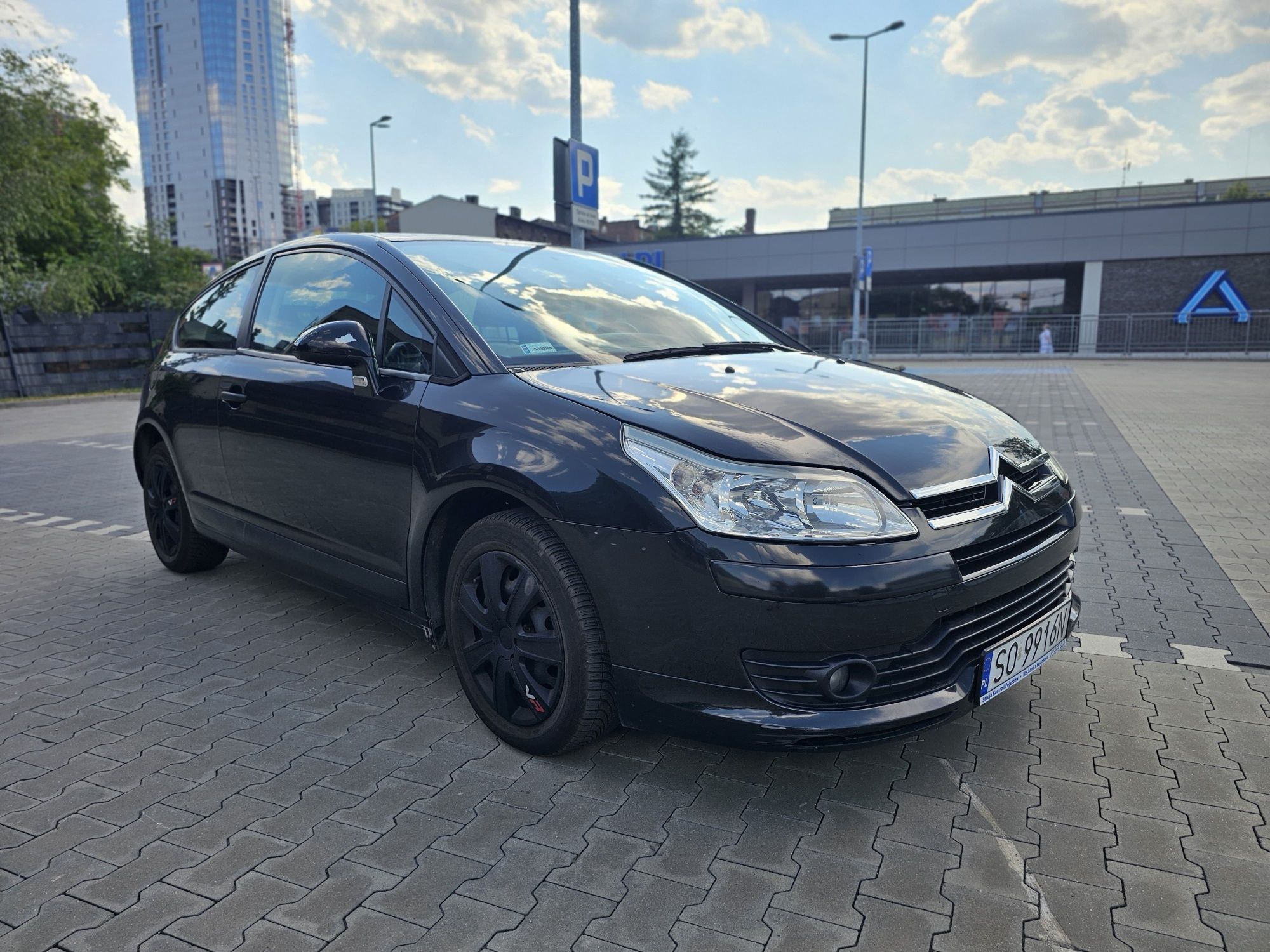 Citroen C4 hatchback