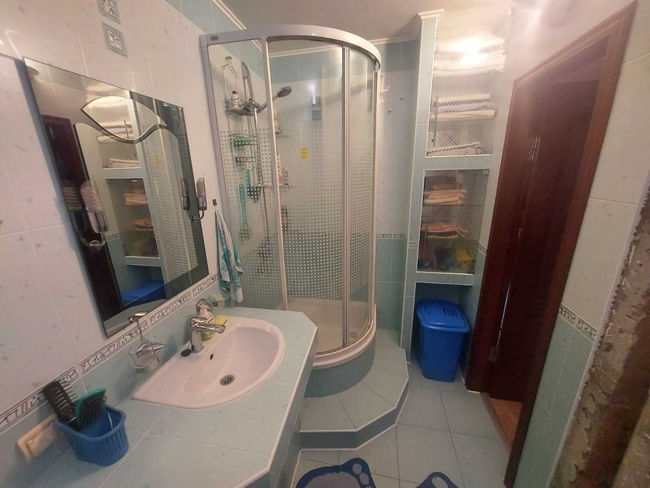 В оренду 2-кімнатна квартира з АГВ, з ремонтом біля ринку «Вишенька».