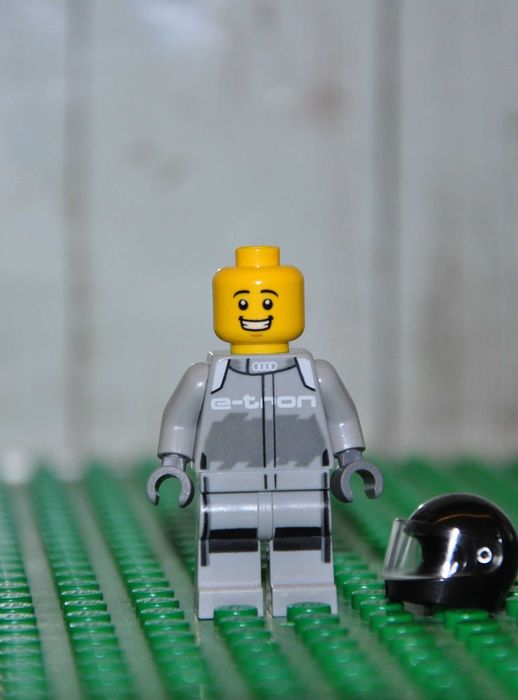 F1159. Figurka LEGO Speed Champions - sc113 Audi S1 E-Tron Quattro