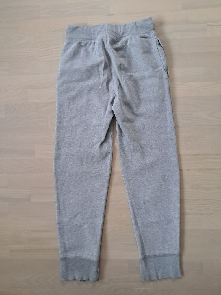 Spodnie dresowe GAP chłopięce rozmiar 146 152 cm