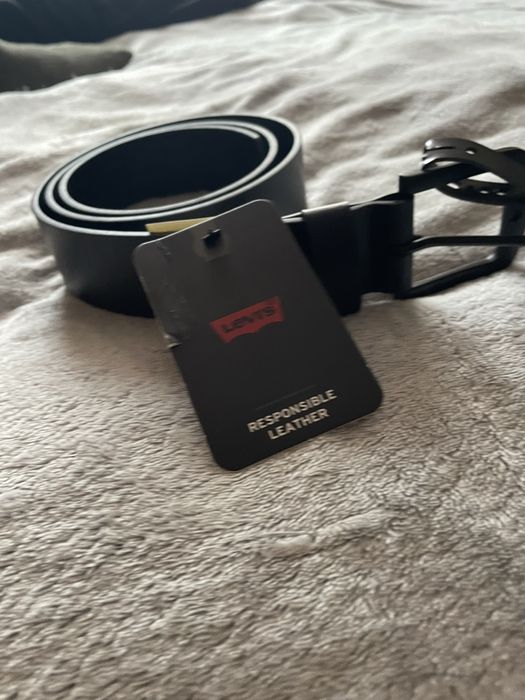 Чоловічий чорний шкіряний ремінь Levi’s 38019;0153