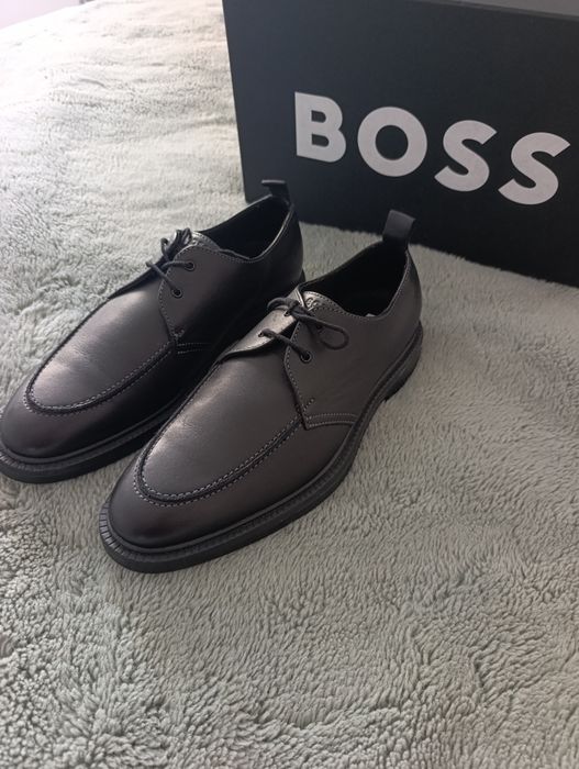Sapatos tamanho 41 Hugo Boss