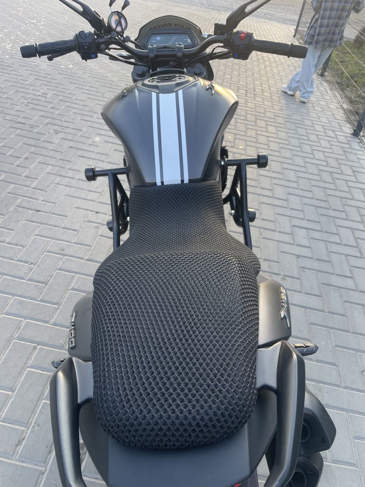 Bajaj Dominar 400