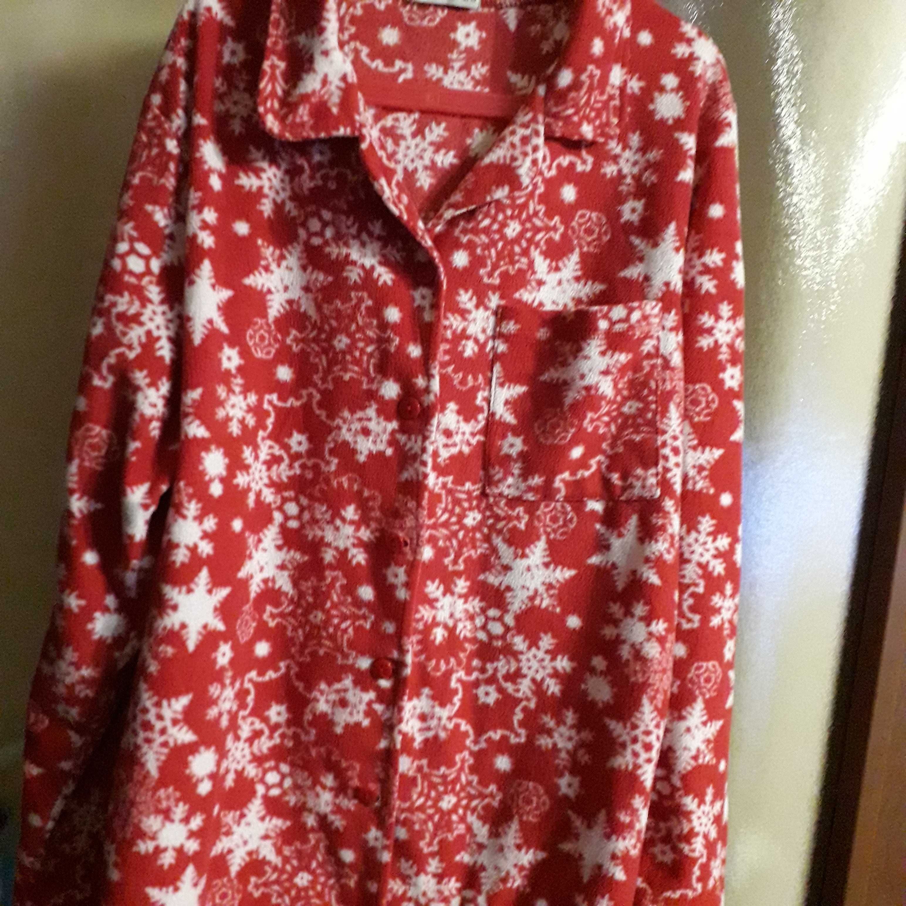 Bluzka czerwona od piżamy rozmiar 134