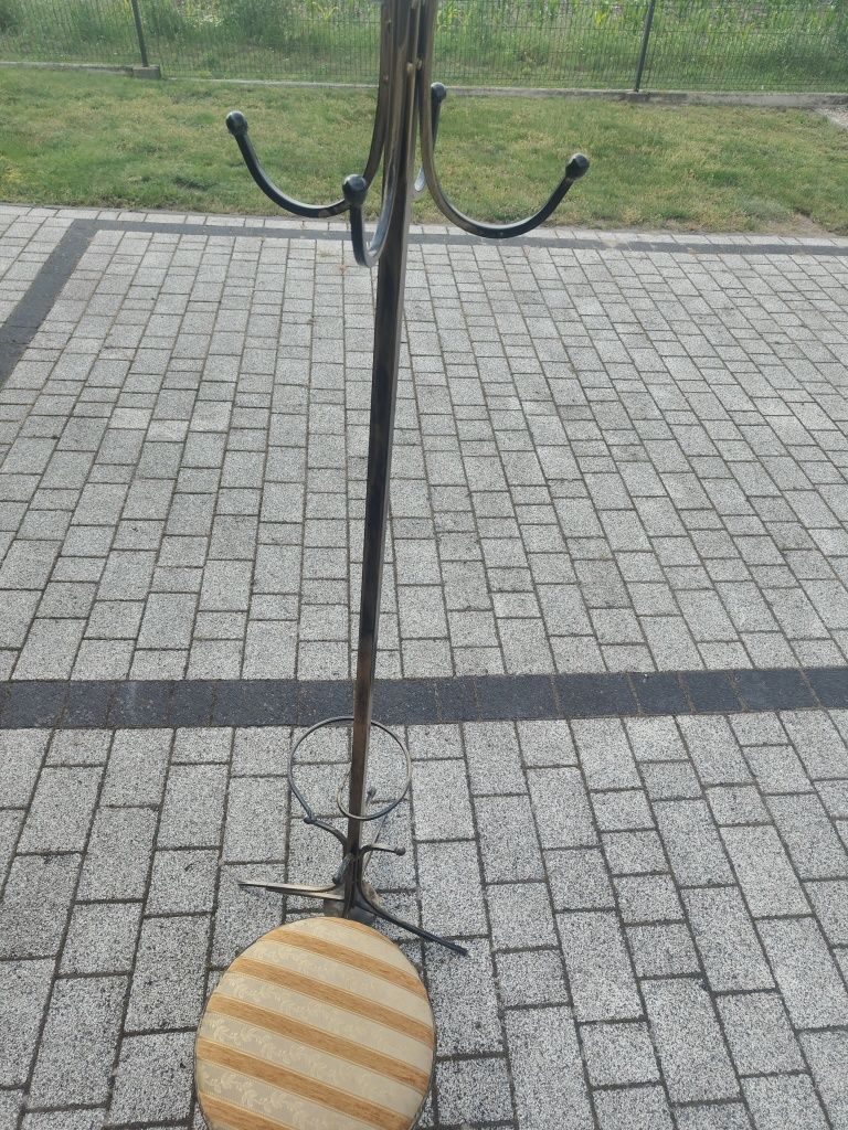 Wieszak stojący plus taboret