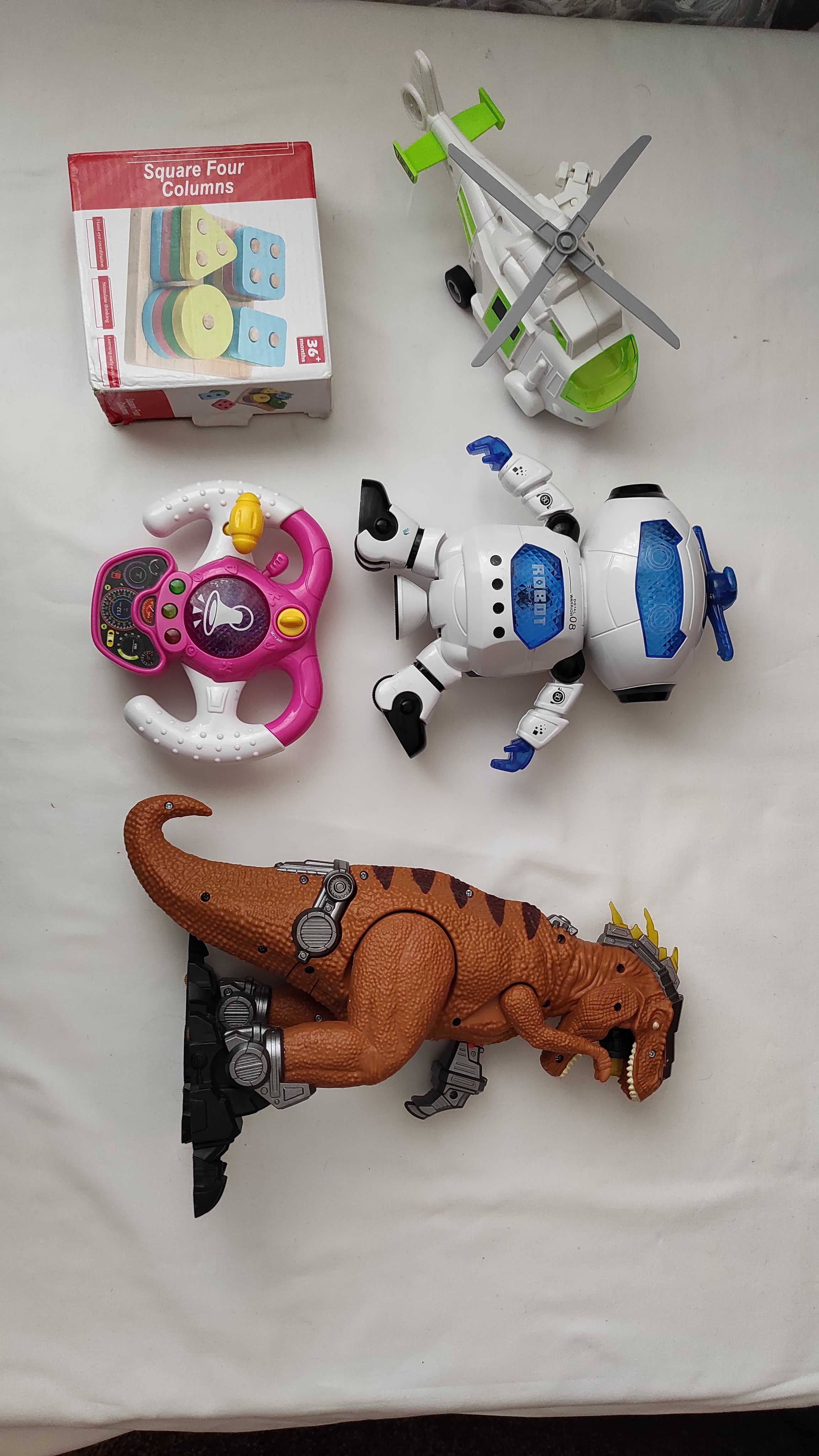 Набор игрушек на батарейках (Робот, динозавр, вертолет, руль)