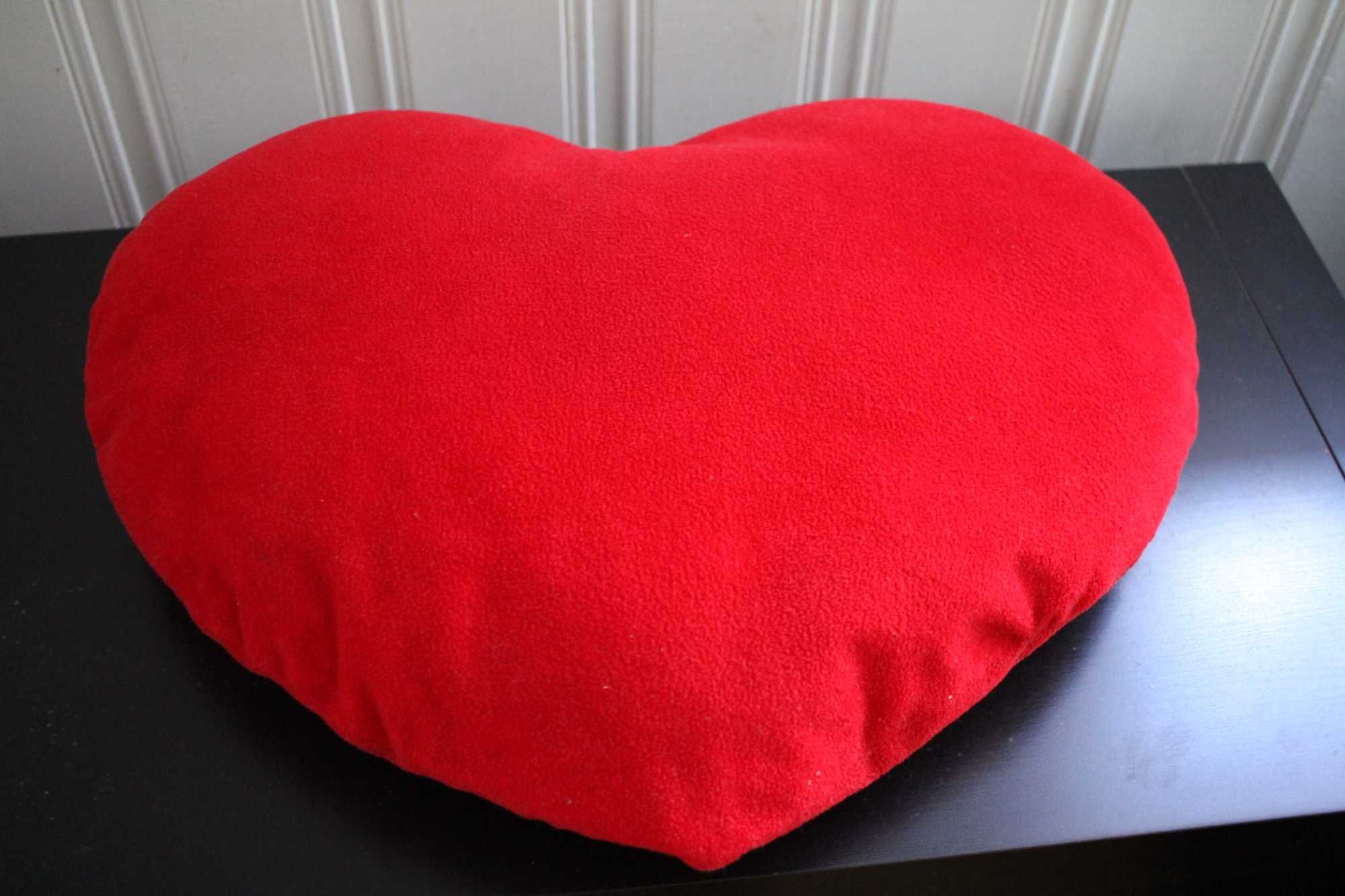 duże czerwone serce Walentynki prezent kocham poduszka