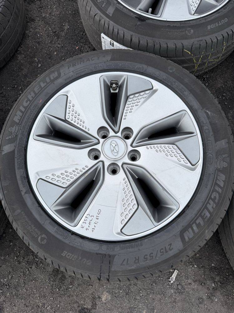 Komplet kół letnich 5x114,3 Kia Hyundai 215/55/17 Michelin