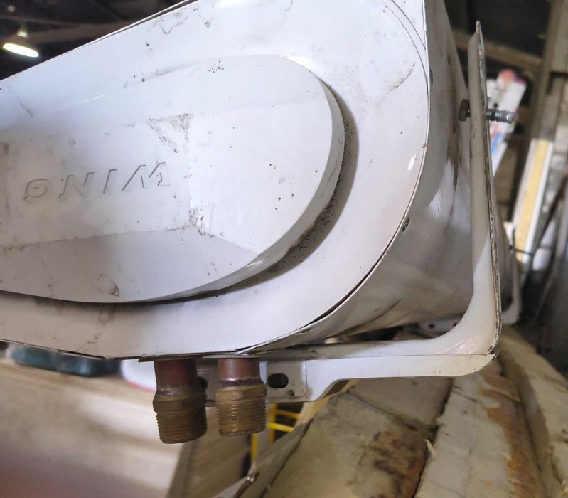 Продам тепловую завесу VTS WING W200 (водяная) Б/У