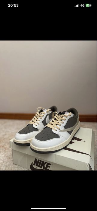 Nike air jordan Travis Scott